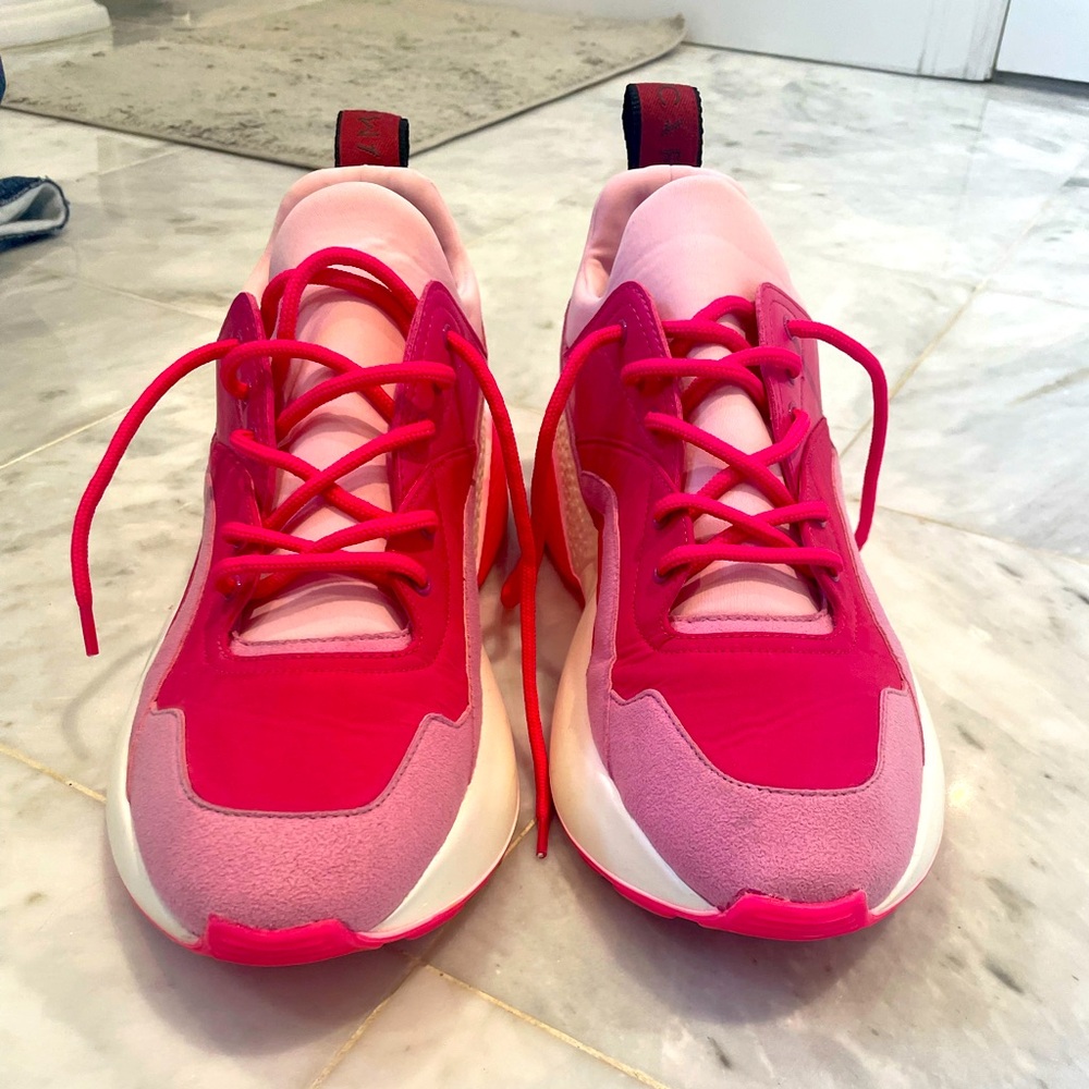 Stella McCartney Eclypse hot pink sneakers